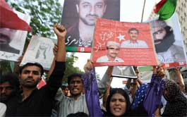 Karachi Press Club protest